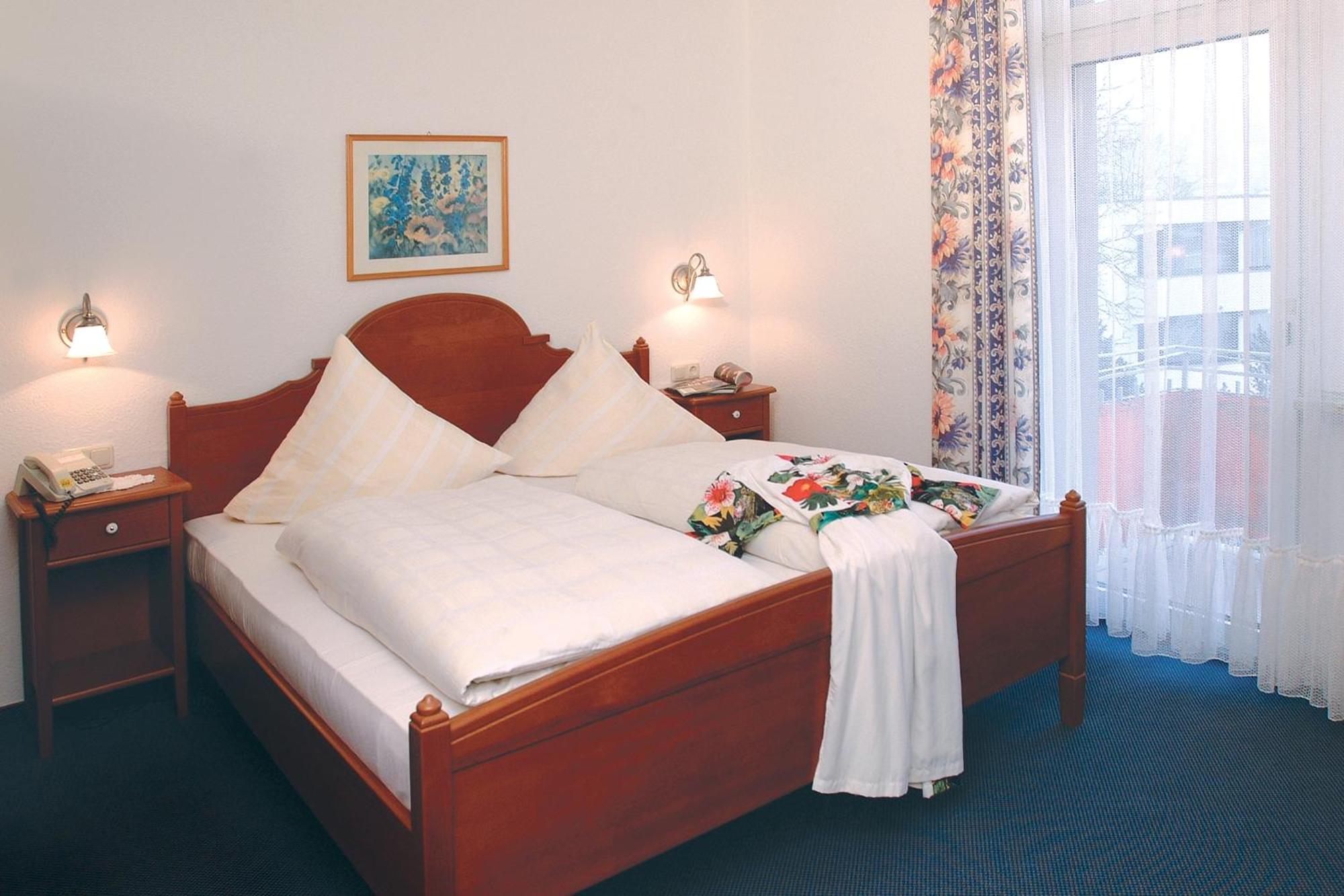 Hotel Sonneneck Бад-Киссинген Экстерьер фото